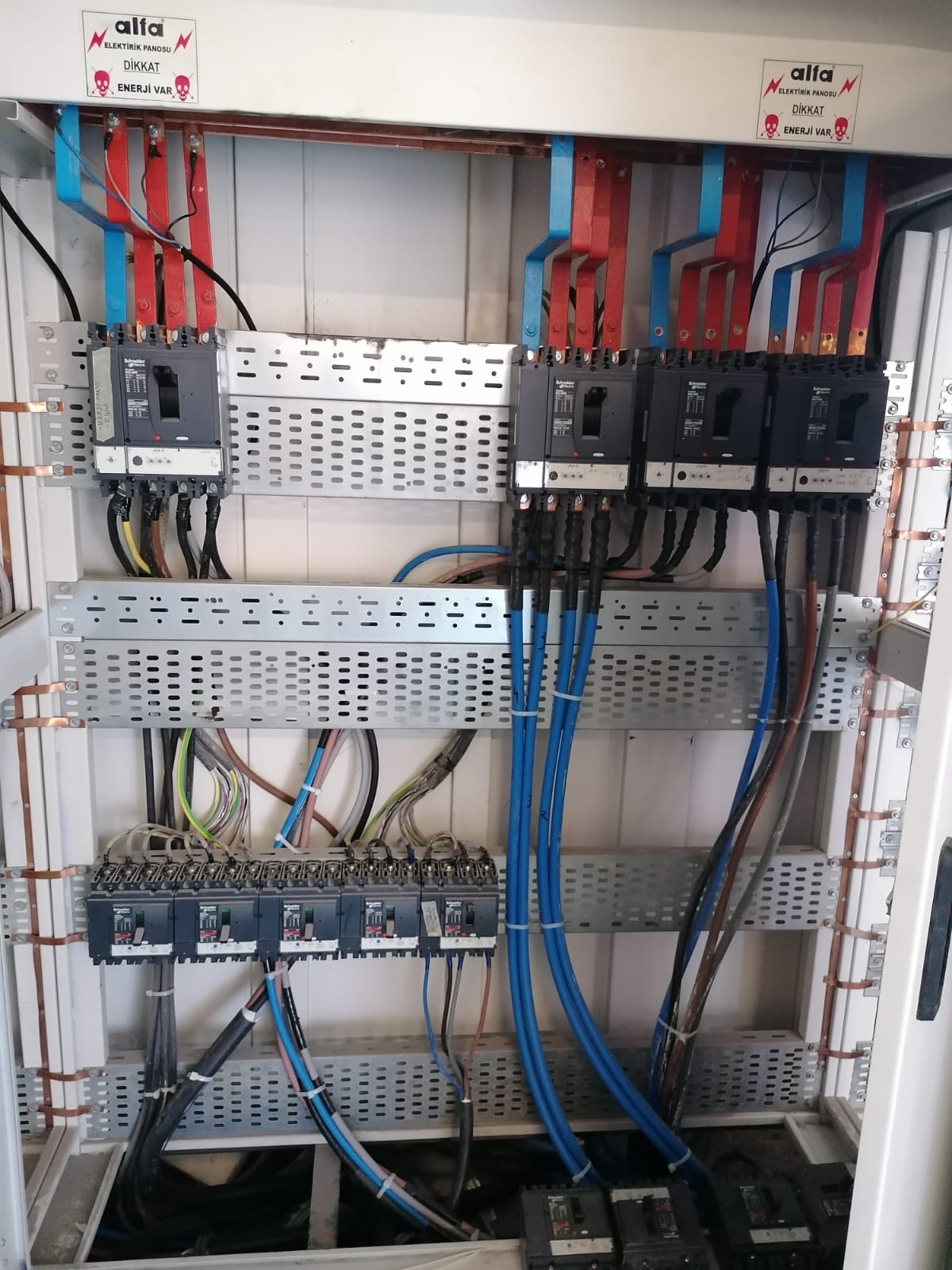 4dd9ef10-0353-4b49-8b0e-71847e1c2ce5