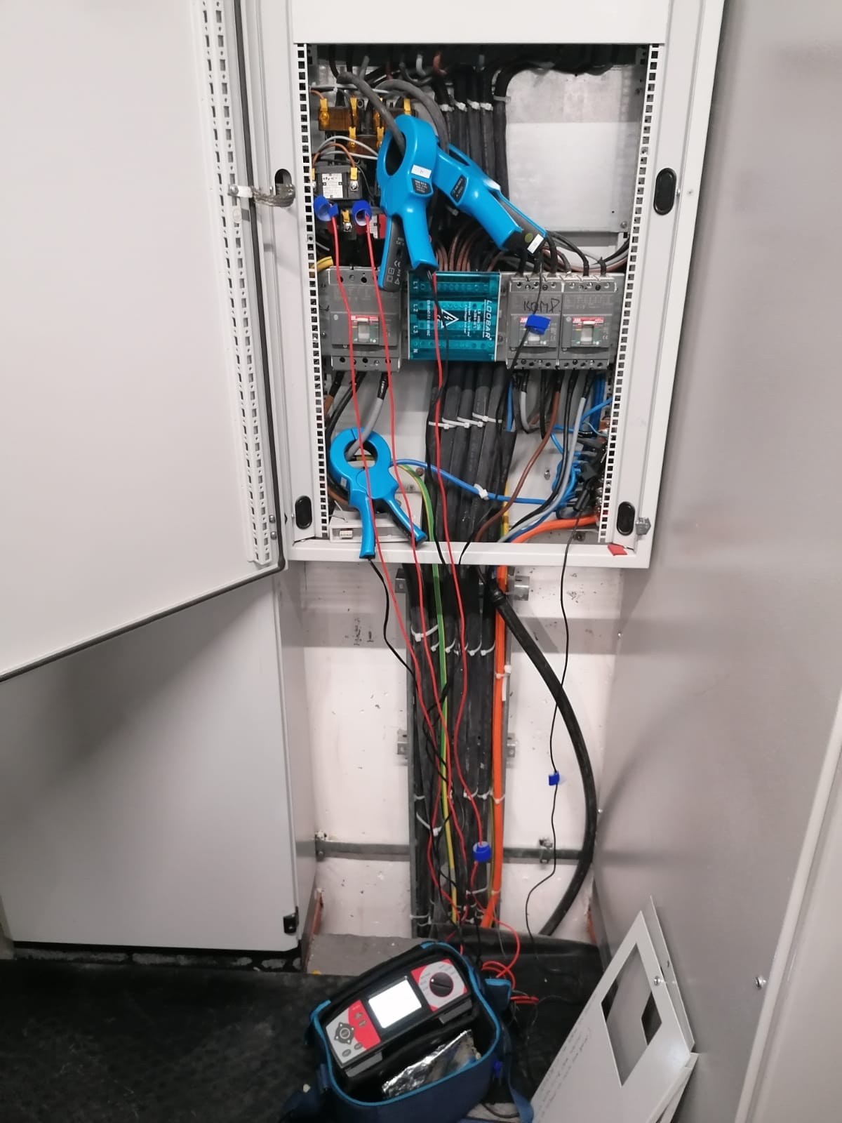 a43356e9-04ec-48c8-86c5-3d1b8d7d9c84